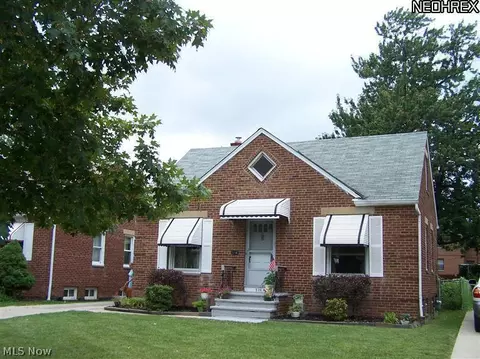 236 E 246th St, Euclid, OH 44123 photo 1