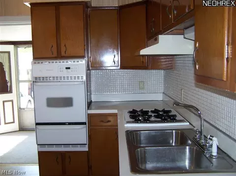 236 E 246th St, Euclid, OH 44123 photo 11