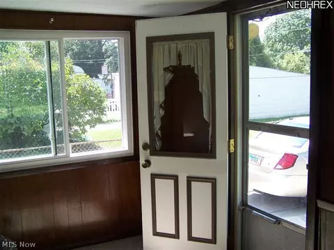 236 E 246th St, Euclid, OH 44123 photo 16