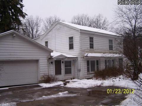 4233 Burkey Rd, Youngstown, OH 44515 photo 1