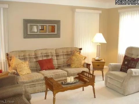 3437 Maplecrest Ave, Parma, OH 44134 photo 5