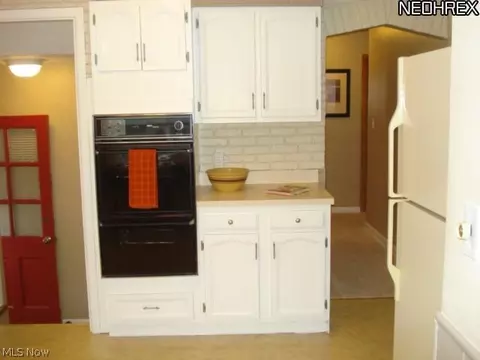 3437 Maplecrest Ave, Parma, OH 44134 photo 7