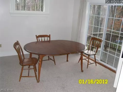 623 Doris Ave, Akron, OH 44303 photo 2