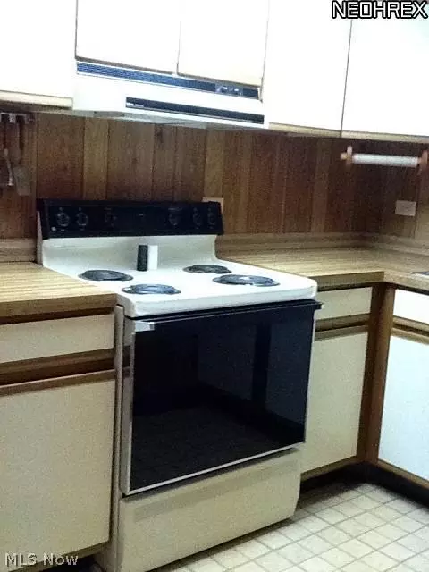 5412 Ackley Rd, Parma, OH 44129 photo 17
