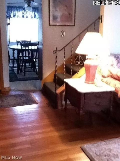 5412 Ackley Rd, Parma, OH 44129 photo 8