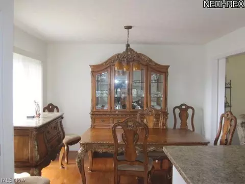 38165 Highgate Blf, Willoughby, OH 44094 photo 7