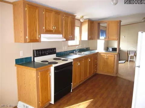 11160 Johnson Rd, Beloit, OH 44609 photo 9