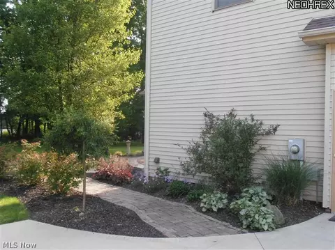 57 Oak Tree, Canfield, OH 44406 photo 24