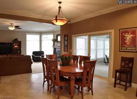91 Somerset Dr, Hinckley, OH 44233 photo 10