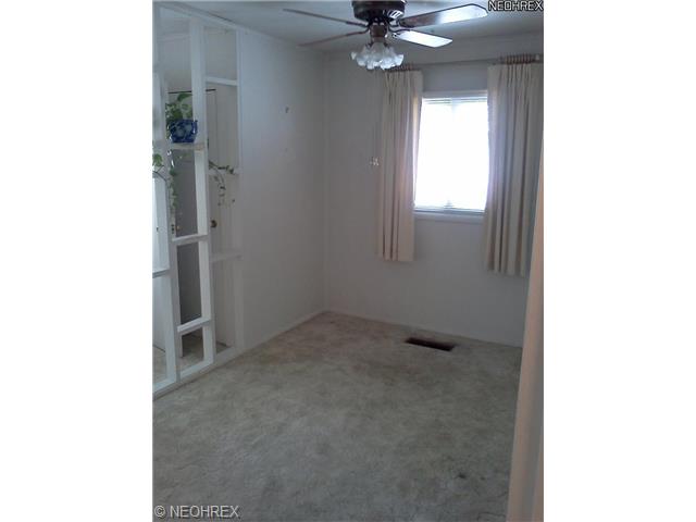 513 Vermont, Elyria, OH 44035 photo 4