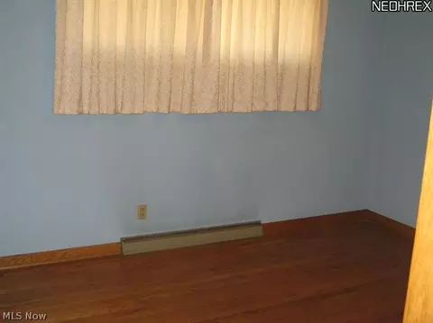 984 Sutherland Ave, Akron, OH 44314 photo 11