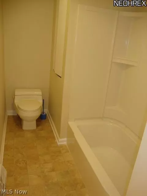 32274 N Roundhead Dr, Solon, OH 44139 photo 14