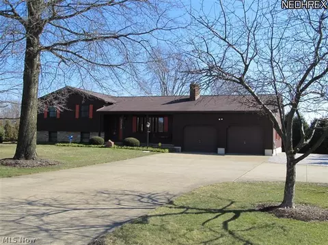3124 Hartville Rd, Rootstown, OH 44272 photo 1