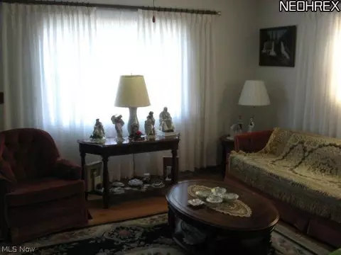 42399 Wilbur St, Elyria, OH 44035 photo 3