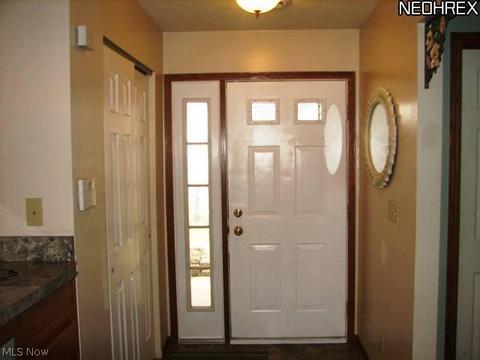 3035 Surf Ave, Lorain, OH 44053 photo 2