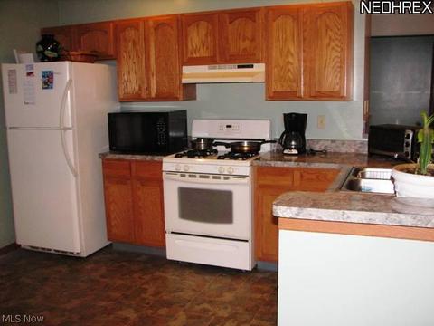 3035 Surf Ave, Lorain, OH 44053 photo 6