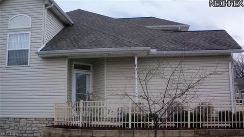 6781 Rolling Meadow Dr #E1, Parma, OH 44134 photo 5