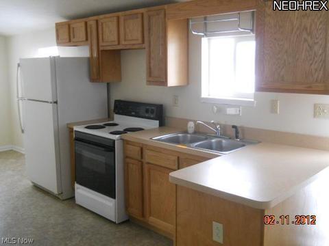 426 Main St, Wadsworth, OH 44281 photo 11