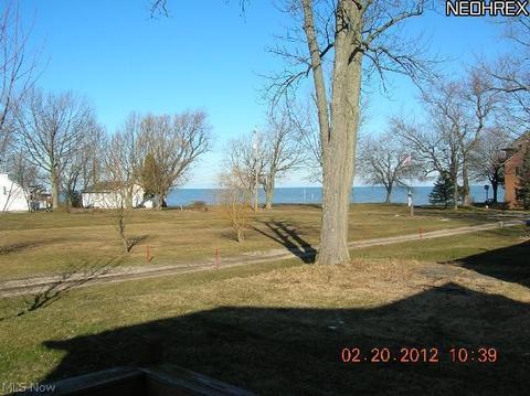 1070 Maple Ave, Madison, OH 44057 photo 2