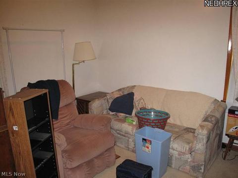 352 High Tee St, Willowick, OH 44095 photo 7