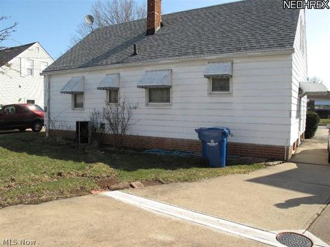 352 High Tee St, Willowick, OH 44095 photo 12