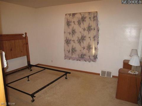 352 High Tee St, Willowick, OH 44095 photo 6