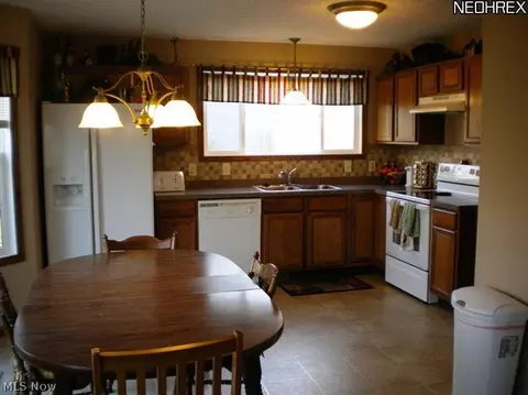 5065 Kelly Ave, Rootstown, OH 44272 photo 6