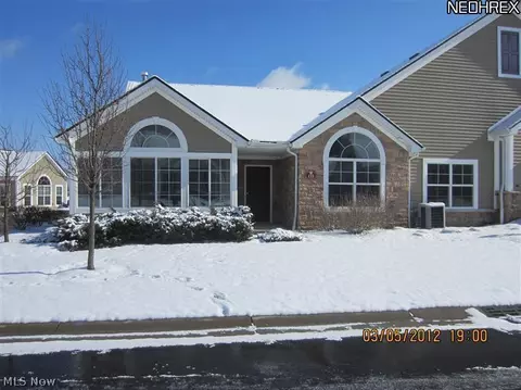 155 Shaw Dr, Kent, OH 44240 photo 2