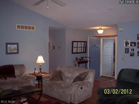 100 Spruce Dr, Creston, OH 44217 photo 5