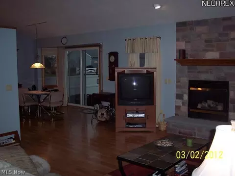 100 Spruce Dr, Creston, OH 44217 photo 4