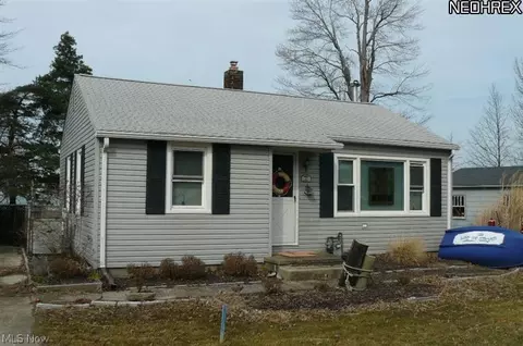 6 Lake Hurst Dr, Ashtabula, OH 44004 photo 1