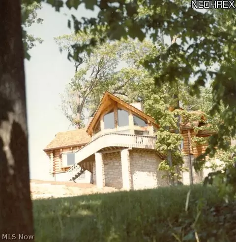 4357 Leighurst Dr, Akron, OH 44319 photo 2