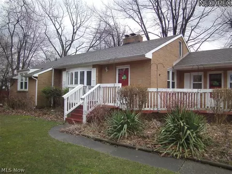 3112 W 9th Rd, Ashtabula, OH 44004 photo 2