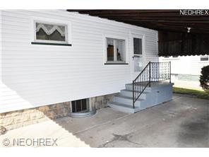 324 W 12th St, Dover, OH 44622 photo 9