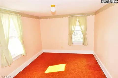 324 W 12th St, Dover, OH 44622 photo 9