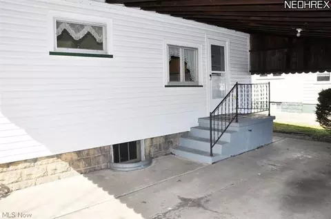 324 W 12th St, Dover, OH 44622 photo 16