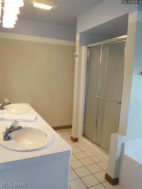865 Fairfield Dr, Boardman, OH 44512 photo 17