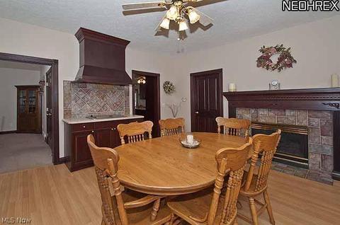 3976 Williams Ct, Avon, OH 44011 photo 4