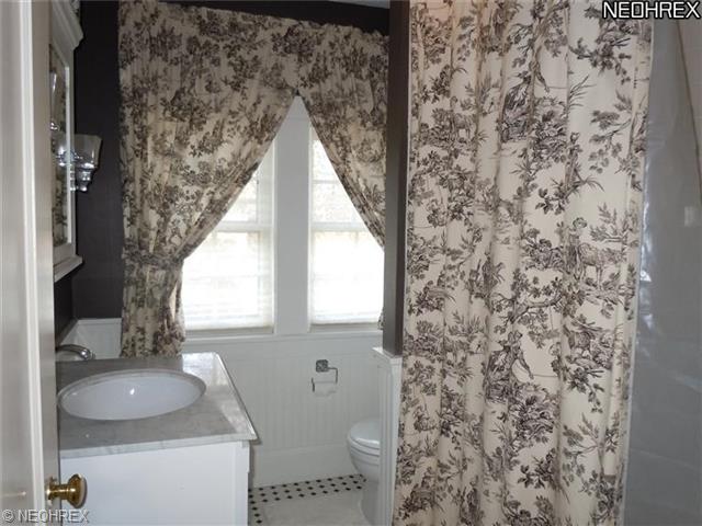 800 Park Ave, Elyria, OH 44035 photo 15