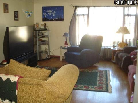5803 Warwick Dr, Parma, OH 44129 photo 4