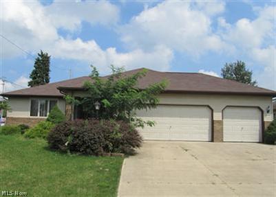 7345 Lime Ln, Parma, OH 44129 photo 1
