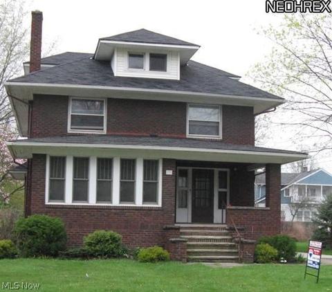 373 Beech St, Berea, OH 44017 photo 1