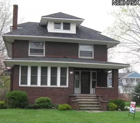 373 Beech St, Berea, OH 44017 photo 1