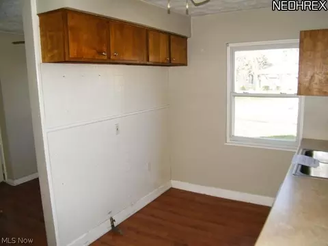 1620 Cedar Dr, Lorain, OH 44052 photo 5