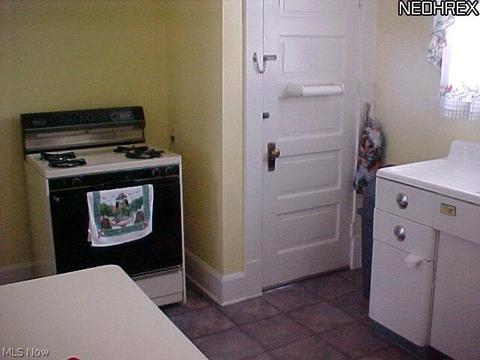 116 Glendale Ct, Elyria, OH 44035 photo 9