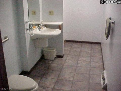 116 Glendale Ct, Elyria, OH 44035 photo 8