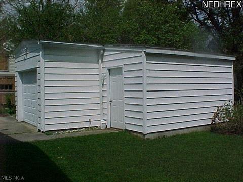 116 Glendale Ct, Elyria, OH 44035 photo 22