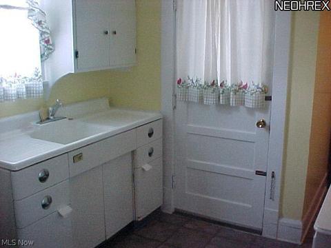 116 Glendale Ct, Elyria, OH 44035 photo 10