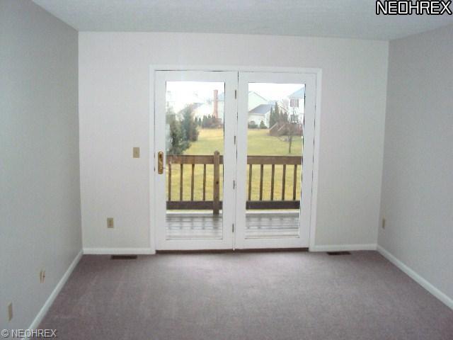 825 Hampton Cir #6, Aurora, OH 44202 photo 1