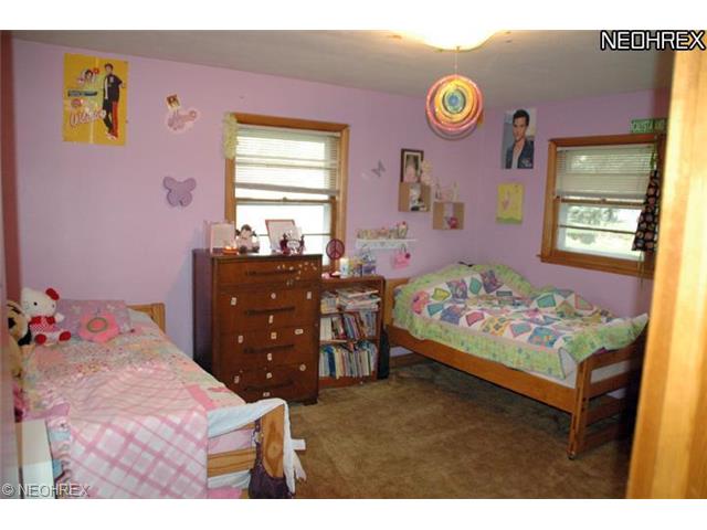 7040 Jay Dr, Elyria, OH 44035 photo 7